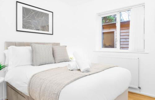 Four Bed House - Garden - Parking - Speed Wi-Fi 75CMR - Foto 30