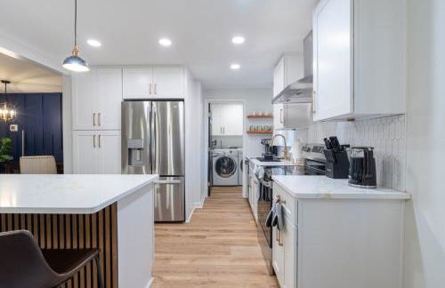 Ballantyne 3BR House, PrivateYard, Work Desk & 1 Gig Wi-Fi - Foto 20