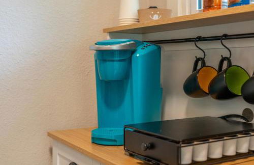 Spring Bungalow - A cozy getaway in downtown Hot Springs! - Foto 25