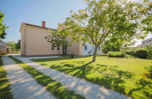 Apartment R & Z-Brand new family apartment with a spacious yard - Foto 23