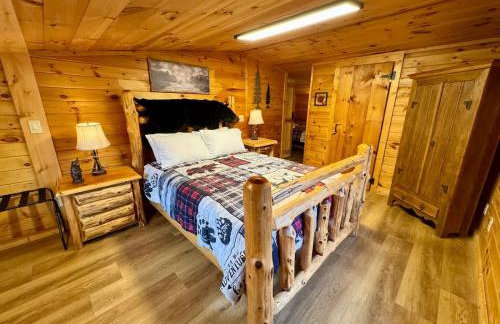 Watauga Lake Retreat Cozy family cabin Sleeps 8 - Photo 17