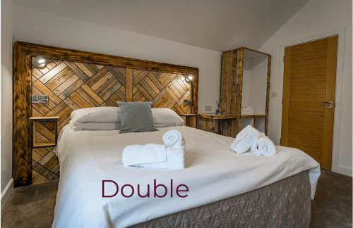 Errwood, woodland lodge with hot tubs for 14 - Foto 37