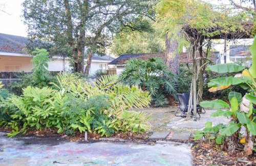 Perfectly Modern Craftsman- close to everything! - Photo 37