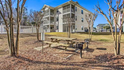 3 Community Pools Golf Course Condo in Longs - Foto 2