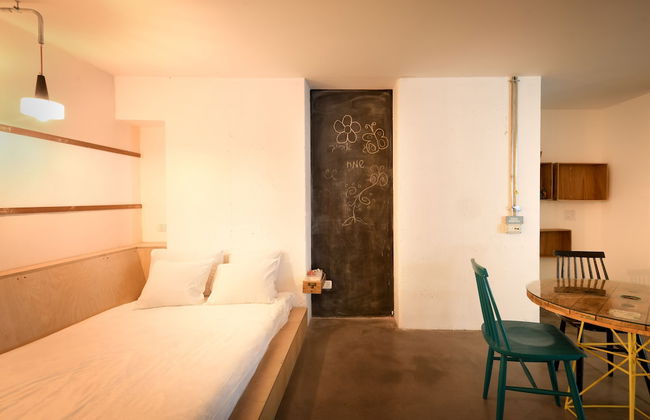 Unique and Spacious 2BR Apt with Terrace - Photo 7