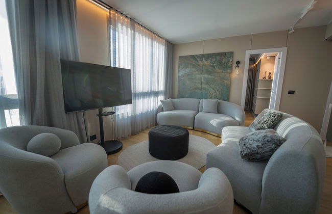 Panoramic Sea View Luxury Suite - Photo 14