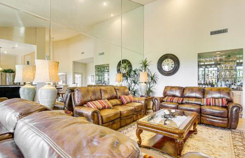 Community Pools & Golf Views: Palm Desert Condo! - Foto 3
