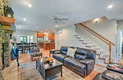 Helen Retreat with Hot Tub, 2 Mi to Downtown! - Foto 5