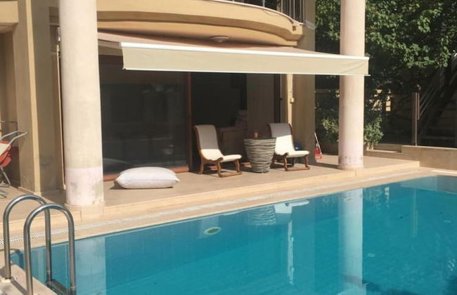 Enchanting Villa With Backyard in Cesme Near Beach - Foto 30