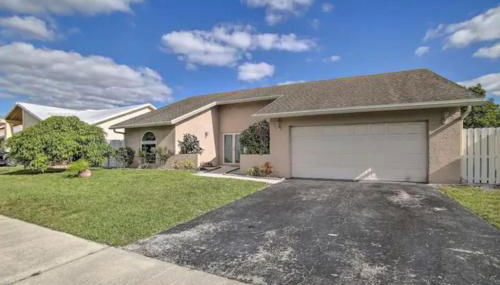 3BR Home with Private Pool near Sawgrass Mills Mall - Foto 2