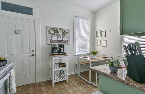 3 Unit Historic Charmer near Beach, Pier, Dining - Foto 32