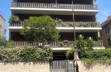 Savoia House, modern apartment near Villa Borghese - Photo 12