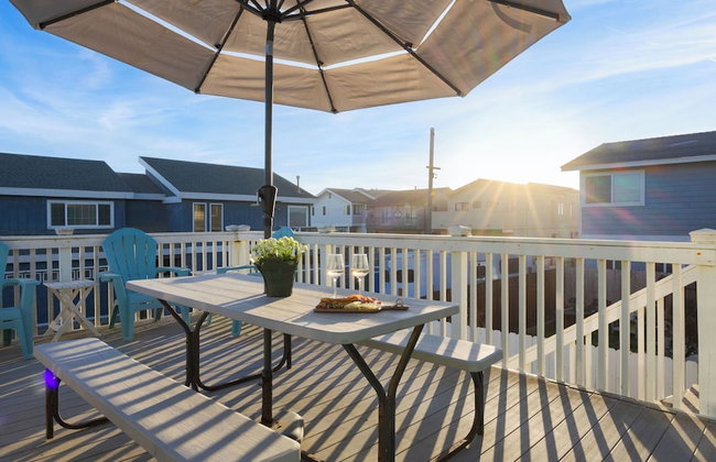 Steps to Beach w/ Patio+deck Foosball Happy Bottom Beach House by Avantstay - Foto 108