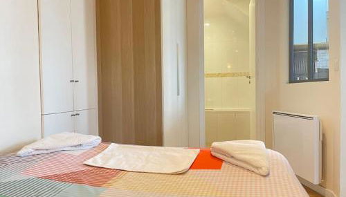 Cosy Appart Jouy Proche HEC - RER C N2 - Foto 2