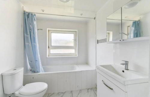 Amazing 4 bed house in Kingston - Foto 8