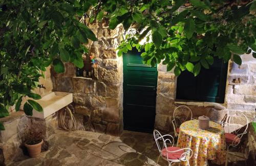 Holiday House near Split with heated pool - Photo 22