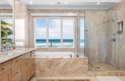 Beachfront Retreat w Ocean Views Bikes Balconies Ocean Haven by Avantstay - Foto 20