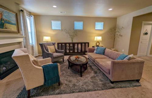 Spacious 3-bedroom home with outdoor space - Photo 3