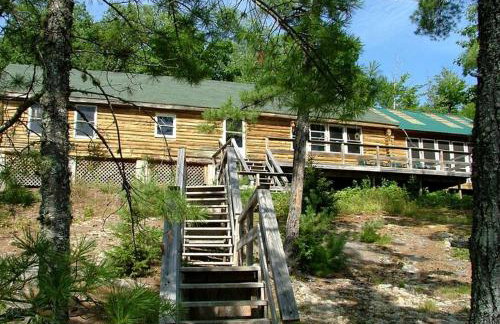 Amazing Lakefront Cabin in the Woodlands near Bangor, Maine - Foto 6