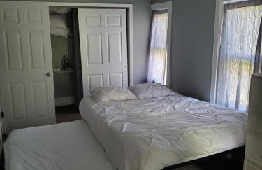 Fully Remodeled, Charming Victorian Home - Foto 28