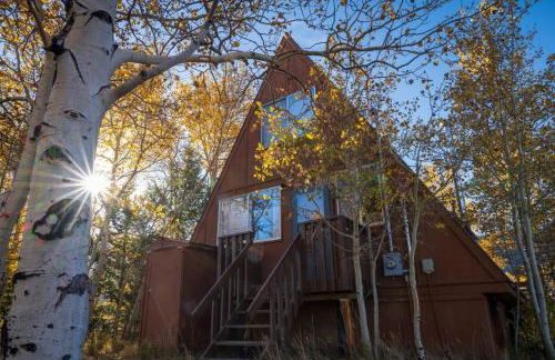 Peaceful A-Frame Cabin - Great Views with Hot Tub - Foto 1
