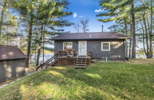 Renovated Lake Cabin with Fire Pit and Kayaks - Photo 44
