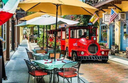 Island Suite - Walk to Downtown! - Foto 27