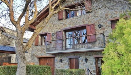CASA UNIFAMILIAR 8 pax con jardín URTX - CERDANYA - Foto 1