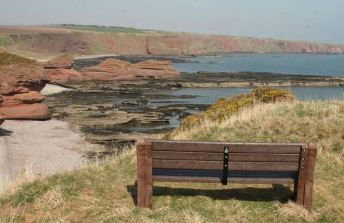BELL ROCK VIEW ARBROATH - Photo 11