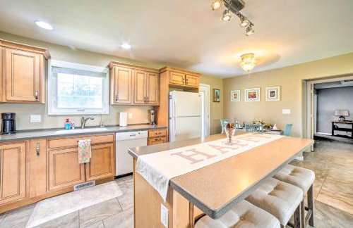 Bloomington Family Home - Private Deck and Yard - Foto 6