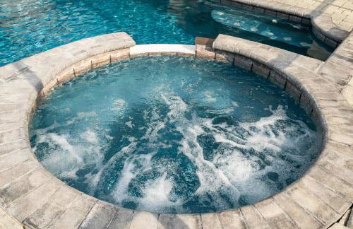 Budget Friendly Pool Home in Quiet Gated Community - Foto 5