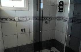 Casa em bairro nobre, bem localizada, com suite. - Foto 13