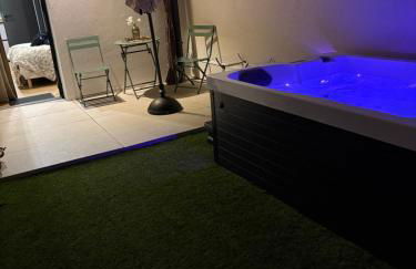 Le Chêne Doré Appartement romantique avec Jacuzzi Privé - Foto 9