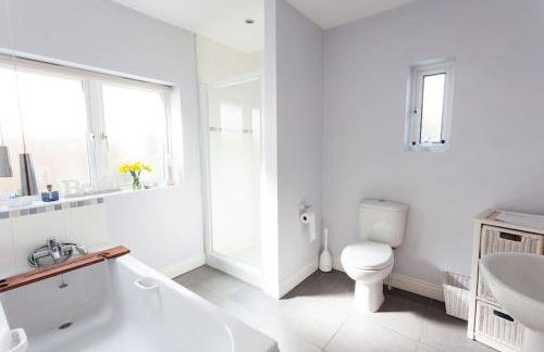 2100 Sq Ft Beach House with large garden - Foto 15