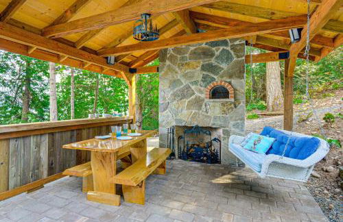 Outdoor Kitchen and Canal Views Cabin in Quilcene! - Foto 3