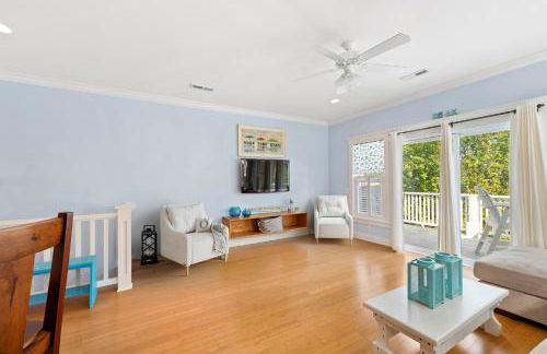 Stay at The Salty Gal - 4 Minute Walk to both Carolina and Kure Beaches - Foto 5