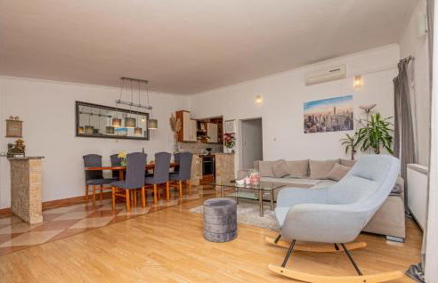 Amazing Home In Vrgorac With Wifi - Photo 6