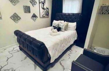 Beautiful Queen Luxury Suite Near Downtown Norfolk - Foto 29