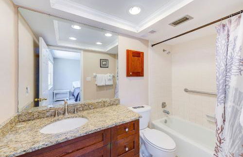 Beachfront Heated PoolSpa King Bed Sleeps Ten 104 - Photo 26