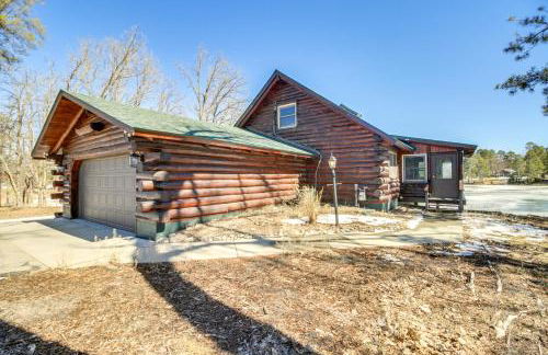 Lakefront Park Rapids Cabin with Decks and Boat Dock! - Foto 24