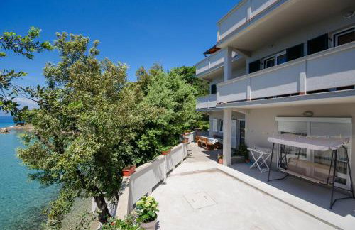 Apartments By the sea in Lopar - Photo 1