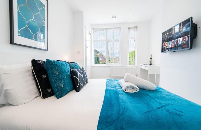 Four Bedroom House With Garden and Parking in West Midlands - Foto 8