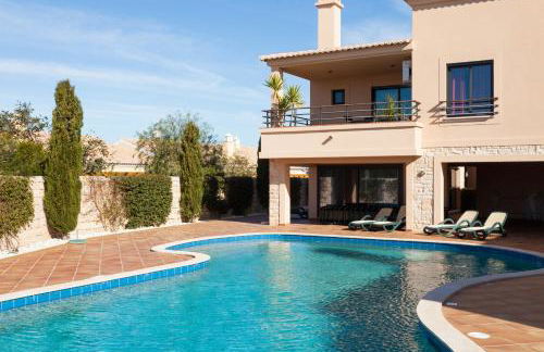 CoolHouses Algarve, Luz 2 bed elegant flat, private pool & garden, SPA facilities, Mar da Luz 19 - Foto 26