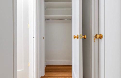 Blueground Yorkville pool nr Carl Schurz Park NYC-2094 - Foto 11