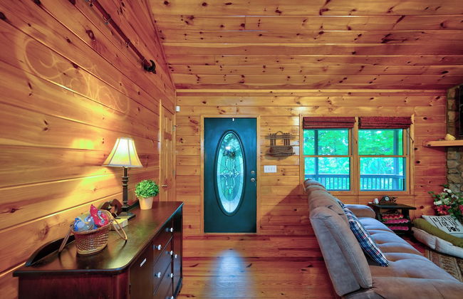 2 Bedroom Home in Ellijay! Private Hot Tub and Sunset Views - Foto 27