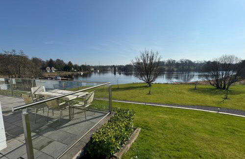 Lakeside Apartment - Photo 11