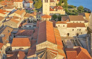 Casa Viktoria with private garden and BBQ - Foto 27