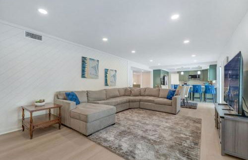 Hey I Am Adriana On The Block Pool BBQ - Foto 53