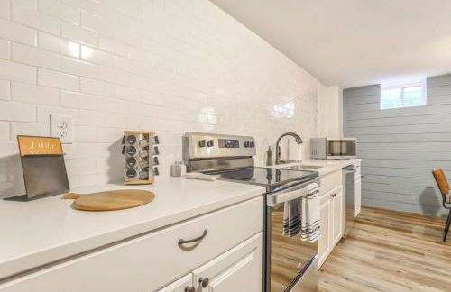 El Sereno Bungalow Pet-Friendly Ivywild Flat - Foto 17