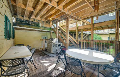 Lanesville Home with Pool Table, Bar and Deck! - Foto 33